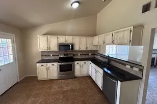 1352 Saddleback Ln, Lewisville, TX 75067 - Photo 14