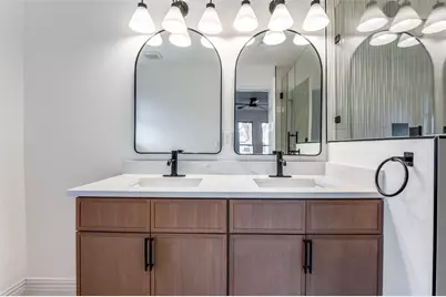 2416 Sierra Lane, Plano, TX 75075 - Photo 12