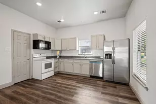 108 Holcombville Rd, Tom Bean, TX 75489 - Photo 8