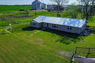 1390 Farm Rd 1159, Clarksville, TX 75426 - Photo 2