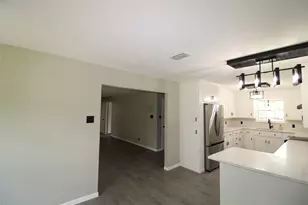 818 E Clinton, Athens, TX 75751 - Photo 6