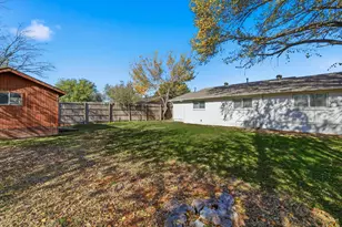 5620 Shipp Dr, Watauga, TX 76148 - Photo 16