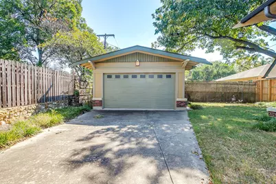 2135 Pembroke Drive, Fort Worth, TX 76110 - Photo 34