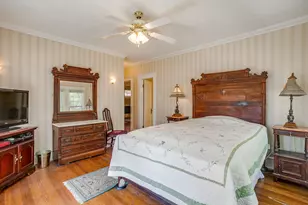 2135 Pembroke Dr, Fort Worth, TX 76110 - Photo 16