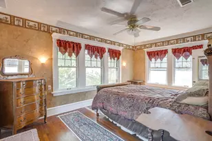 2135 Pembroke Dr, Fort Worth, TX 76110 - Photo 26