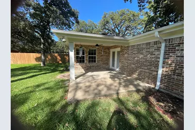 1915 Signet Drive, Euless, TX 76040 - Photo 16