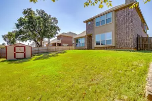 1109 Garden Ridge Dr, Burleson, TX 76028 - Photo 34