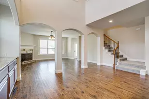 1109 Garden Ridge Dr, Burleson, TX 76028 - Photo 12