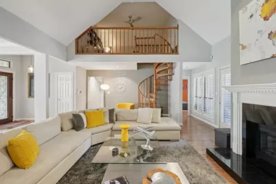 2209 Sand Creek Court, Arlington, TX 76006 - Photo 10