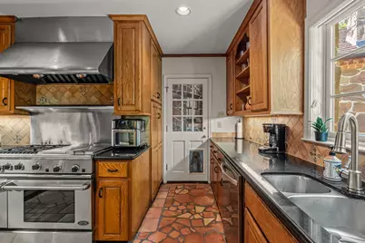 425 Crestwood Drive, Fort Worth, TX 76107 - Photo 18