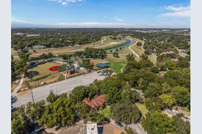 425 Crestwood Drive, Fort Worth, TX 76107 - Photo 40