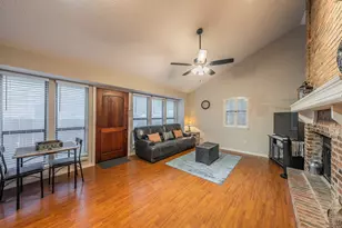 2524 Shady Ridge Dr, Bedford, TX 76021 - Photo 8