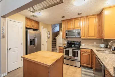 2524 Shady Ridge Drive, Bedford, TX 76021 - Photo 10