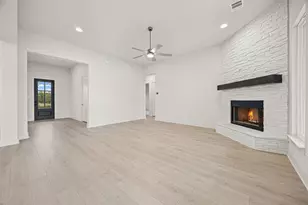 162 Aiden Dr, Waxahachie, TX 75165 - Photo 10