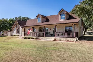 10517 Ravenswood Rd, Granbury, TX 76049 - Photo 2