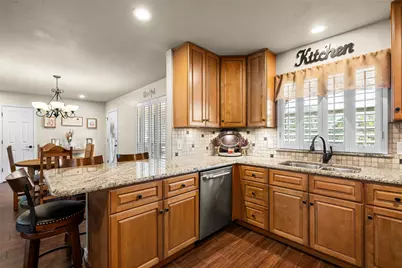 10517 Ravenswood Road, Granbury, TX 76049 - Photo 14