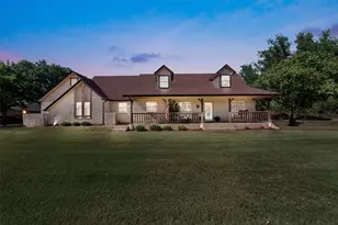 10517 Ravenswood Rd, Granbury, TX 76049 - Photo 1