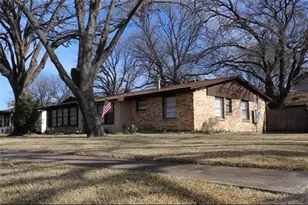 13638 Pyramid Dr, Farmers Branch, TX 75234 - Photo 1