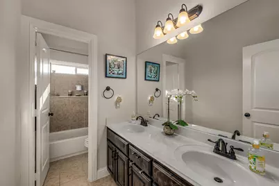 8636 Vatican Drive, McKinney, TX 75071 - Photo 34