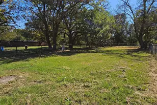 1713 W Frank St, Grand Saline, TX 75140 - Photo 18