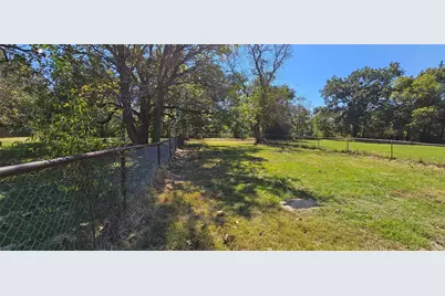 1713 W Frank Street, Grand Saline, TX 75140 - Photo 18