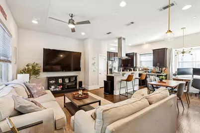 5820 Bryan Parkway #10, Dallas, TX 75206 - Photo 2