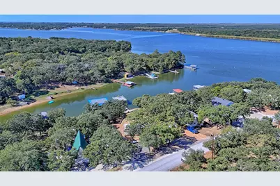 590 Bay Shore Drive, Nocona, TX 76255 - Photo 14