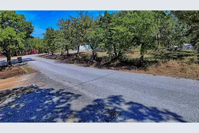 590 Bay Shore Drive, Nocona, TX 76255 - Photo 22