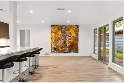 9415 Hill View Drive, Dallas, TX 75231 - Photo 8