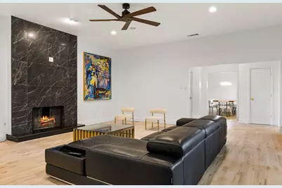 9415 Hill View Drive, Dallas, TX 75231 - Photo 20