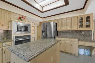 10211 Shadow Way, Dallas, TX 75243 - Photo 24