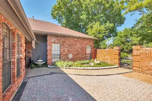 10211 Shadow Way, Dallas, TX 75243 - Photo 4
