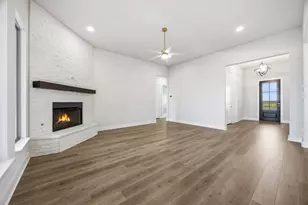 172 Liv Mdw Wy, Waxahachie, TX 75165 - Photo 12