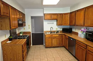 3613 Flamingo Ln, Irving, TX 75062 - Photo 4