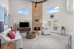 32 1 Main Pl, Benbrook, TX 76126 - Photo 6