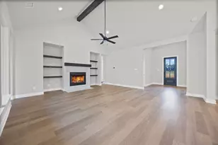 321 Mayberry Wy, Waxahachie, TX 75167 - Photo 10