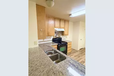 3201 Royal Crest Drive, Fort Worth, TX 76140 - Photo 4