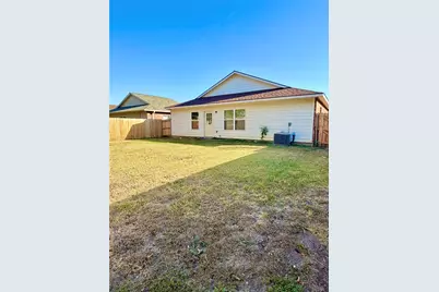 3201 Royal Crest Drive, Fort Worth, TX 76140 - Photo 16