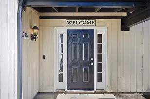 1715 Southampton Dr, Carrollton, TX 75007 - Photo 2