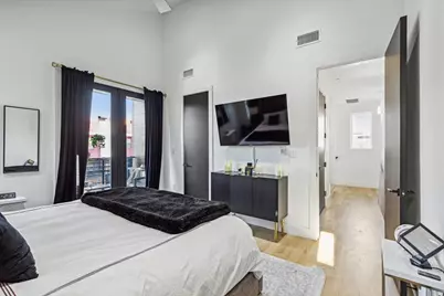 2916 Hawthorne Avenue #101, Dallas, TX 75219 - Photo 12