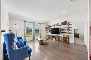 1942 Duskwood Dr, Lancaster, TX 75146 - Photo 10