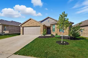 9521 Golden Smt Dr, Fort Worth, TX 76131 - Photo 1