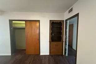 932 W Live Oak St, Jacksboro, TX 76458 - Photo 20