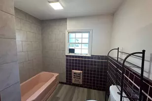 932 W Live Oak St, Jacksboro, TX 76458 - Photo 26