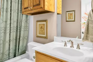 2101 W Emerald Bend Ct, Granbury, TX 76049 - Photo 22