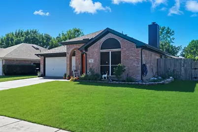 1148 Darren Drive, Burleson, TX 76028 - Photo 2