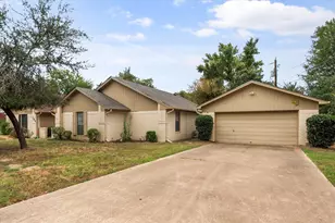 102 Gilpin, Fairfield, TX 75840 - Photo 4