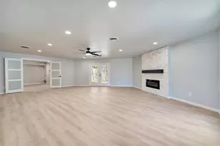 3117 Dreeben Dr, Richland Hills, TX 76118 - Photo 4