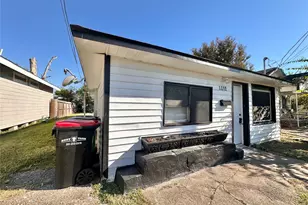 1212 Pine St, Baytown, TX 77520 - Photo 16