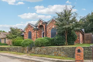 631 Harbor Cove Dr, Rockwall, TX 75087 - Photo 2